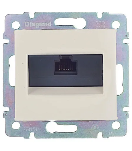 Розетка компьютерная Legrand Valena встраиваемая слоновая кость RJ45 (695624) Розетка компьютерная Legrand Valena встраиваемая слоновая кость RJ45 (695624)