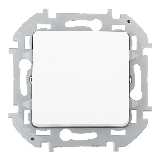 Переключатель Legrand Inspiria одноклавишный встраиваемый белый (673580)