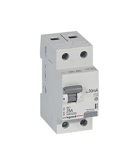 УЗО Legrand RX3 25А 1P+N тип AC 30 мА 10 кА (402024) УЗО Legrand RX3 25А 1P+N тип AC 30 мА 10 кА (402024)