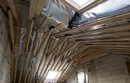 Гидро-пароизоляция Изоспан RF proff отражающая армированная пленка 35 кв. м - фотография 5