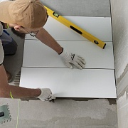 Укладка керамической плитки размером менее 60*60 см. прямая