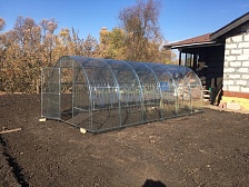 Арочная теплица с профилированным поликарбонатом "Пластилюкс для теплиц"