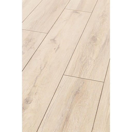 Ламинат 32 класс Эггер Хоум дуб паркетный 1,994 кв.м 8 мм с фаской влагостойкий