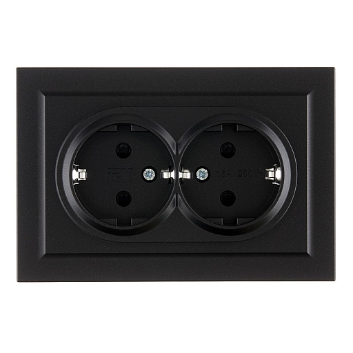 Розетка IEK Brite РСш12-3-БрЧ встраиваемая черная со шторками (BR-R24-16-K02-F) Розетка IEK Brite РСш12-3-БрЧ встраиваемая черная со шторками (BR-R24-16-K02-F)